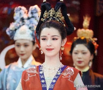 ​来自少数民族的21位女星，都是颜值天花板，哪个令你意外？