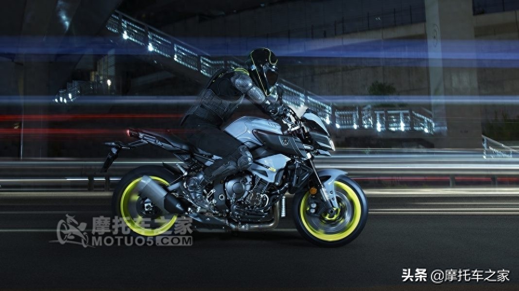 实力派街车雅马哈MT10，性能秒杀法拉利