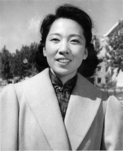 ​于蓝演员简历（于蓝97岁还在拍电影）