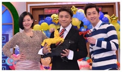 42岁谢娜对比45岁小S,真主持和乱主持差距一目了然