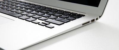 ​电脑两边黑边怎么还原