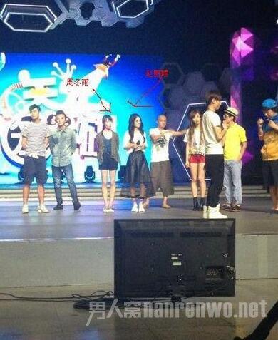 周冬雨真实身高和体重(周冬雨真实身高曝光)(5)