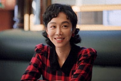 ​姜妍17年前原来长这样！天庭饱满地阁方圆，和现在完全不像一个人