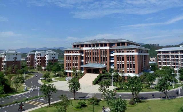 清远市大学城有哪些职业学校（再添6所高校进驻）(3)