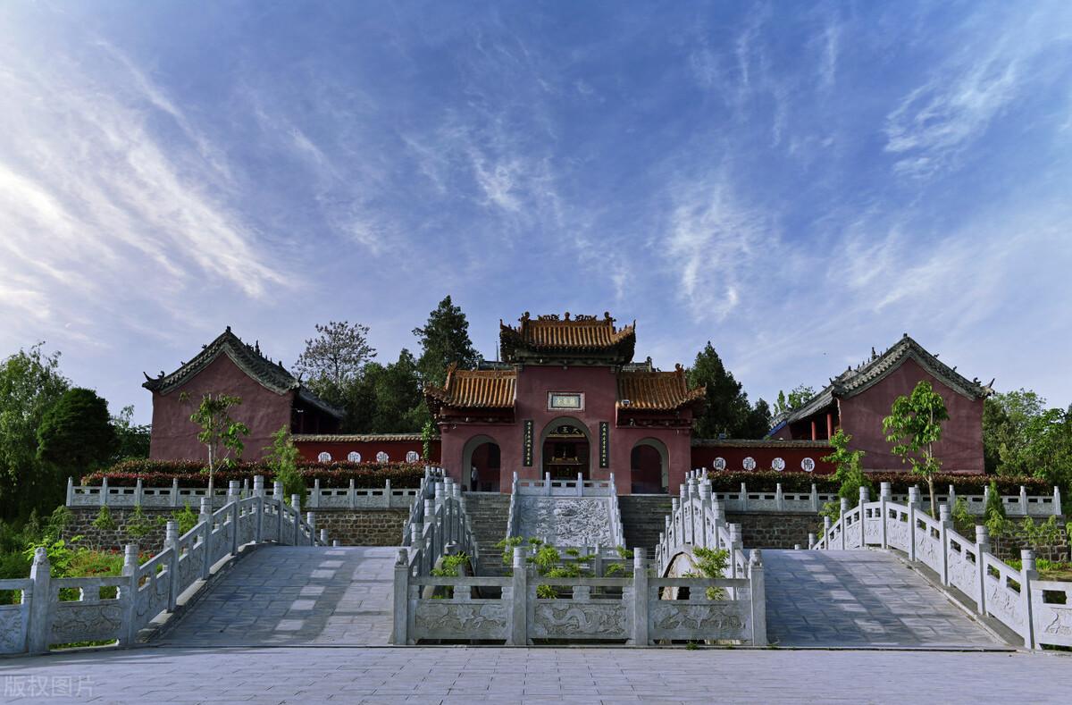 平凉市旅游景点有哪些(平凉有什么好玩的景点)