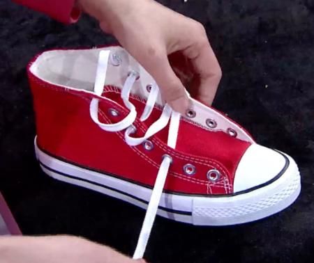 高帮鞋怎么穿,高帮鞋应该怎么穿,白色的,有鞋带?图5