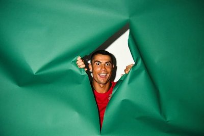 球星壁纸三球(图集世界正式打响)