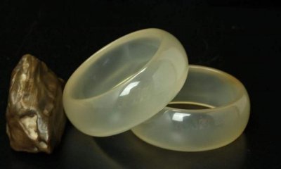 怎么鉴别和田玉,有什么好方法鉴别和田玉的真假?