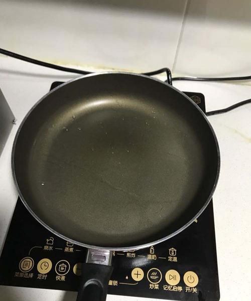 麦饭石锅用久了里面发黄是怎么回事