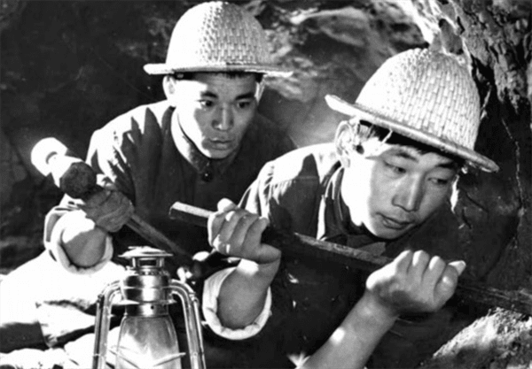 任正非的三段感情(任正非的感情经历)