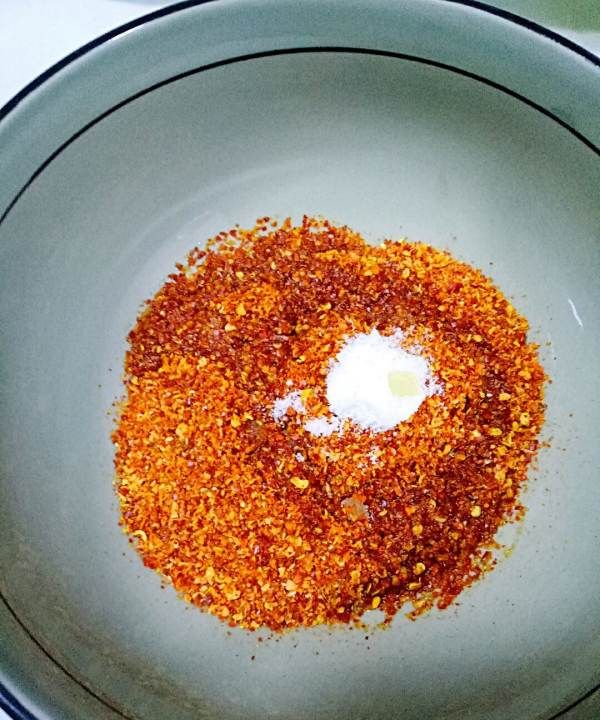 辣椒油的做法家常简单,辣椒油的做法最正宗的做法图7