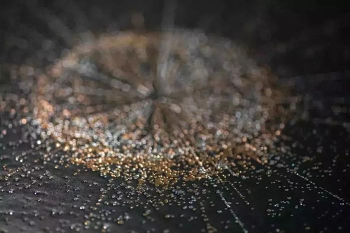 清华大学又双叒火了!一张录取通知书惊艳到哭!网友:买一张行不