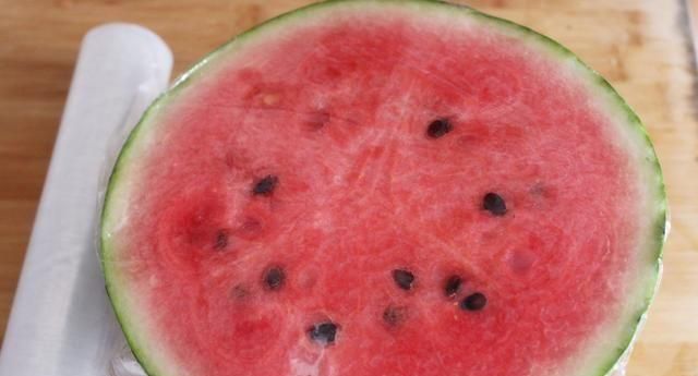 西瓜的保存方法. 正确储存西瓜的窍门是什么