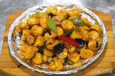 ​红烧日本豆腐的家常做法分享，爽滑鲜嫩，美味清香，老人孩子都适合