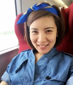 奥运冠军杜丽近况:大变样疑整容,颜值逆天变女神,41岁风韵犹存