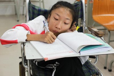 被医生断言活不过4岁的徐瑞阳,却以607分上名校,她经历了什么?