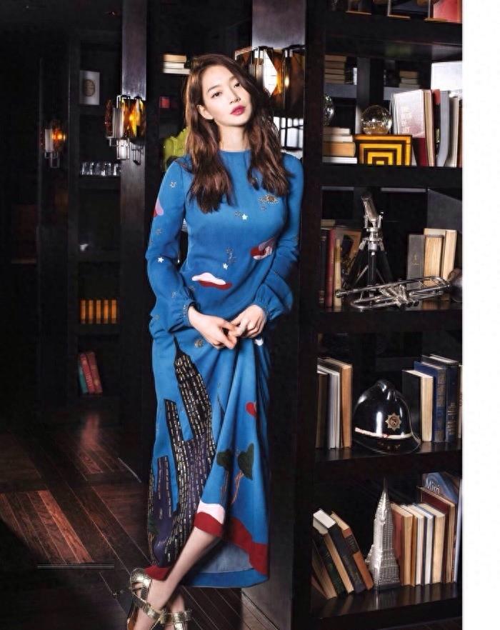 韩国知性美女申敏儿