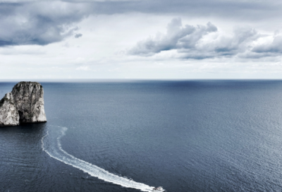 ​什么是兄弟经典语录 余华兄弟经典语录(精选30句)