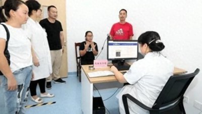 ​考驾照的6张色盲检测图，若看不清第5张上的数字，基本就是色盲