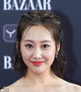 ​李纯，最美的10张照片欣赏，皮肤白皙，气质优雅