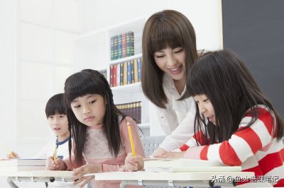 ​少年得到张泉灵语文课咋样？对比心田花开，深扒名人授课背后奥秘