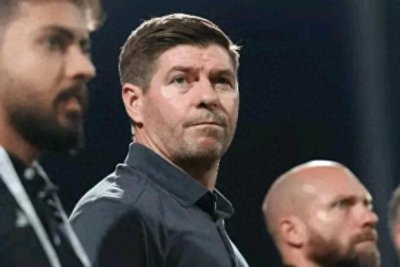 ​苦命打工人！44岁杰拉德在沙特1年半挣2亿元 回英国需交税9000万