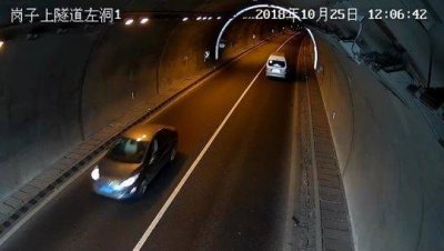 ​男子雅西高速疯狂逆行33公里！两次拒绝民警指令，理由让人无语