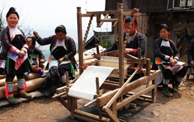 中国唯一一个允许持枪的部落:岜沙苗寨