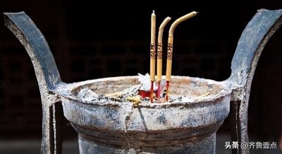 ​为什么线香在烧到一半时熄灭？其中有何含义？