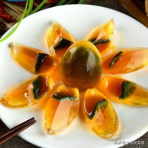​想吃皮蛋就不用买了，教你在家做，只需要简单3步，比买的好吃
