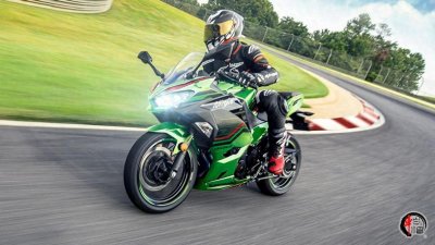 ​新车｜川崎NINJA 400新车发布，调性未改新增配色，售价4.98万元起