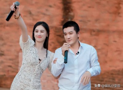 ​杨子黄圣依：从甜蜜到分离，背后的情感纠葛究竟几何？