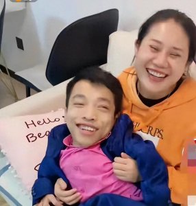 广东袖珍总裁李创利,创业15年逆袭人生,身家过亿连娶两任白富美