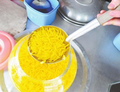 ​让外地人一看就头皮发麻的奇葩，竟然是南宁人的消暑美食？