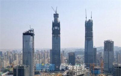 ​“济南第一高”已长至380余米，预计五一前后主体结构封顶