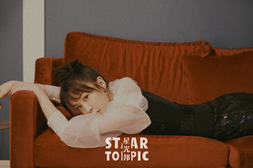 李金铭 时尚甜美写真图片,《爱情公寓》饰演美嘉