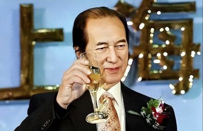 ​提携霍英东和何鸿燊，崩牙驹不敢轻易得罪他，澳门王何贤究竟多牛