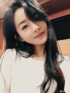 ​34岁的赵丽颖体重86斤，好身材让人羡慕，想瘦要清淡饮食，多运动