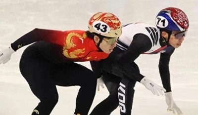 ​中国短道速滑决策失误，17岁天才被取消资格，国际滑联严罚！