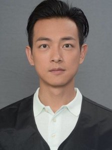 ​爱国艺人梁烈唯，遭雪藏，被排挤，厚积薄发终成王