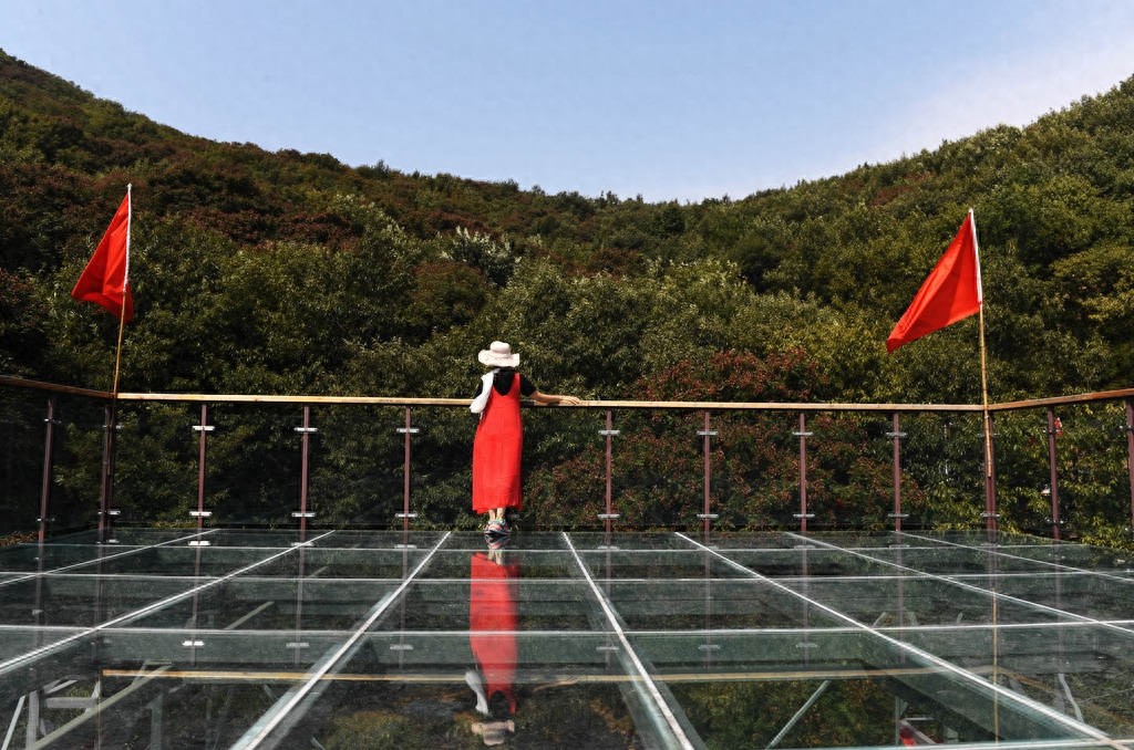 登封山水画廊摘星楼景区游记之二，树顶漫步一个超级炫酷炫的创意