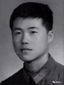 ​前妻王江穗：高干家庭出身，助力王石创业