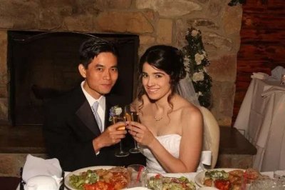 ​河南保安蔡小华：被大学女外教19封情书打动，今生俩孩子定居美国