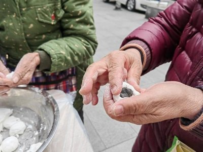 ​重庆普瑞眼科医院开展元宵节义诊活动