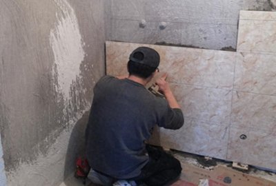 ​月薪5000元包吃住招收学徒，学成后的瓦工月收入达2.5万元左右