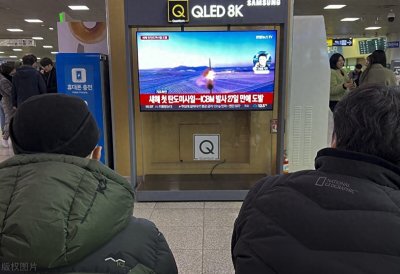 朝鲜发射疑似中远程级别的弹道导弹